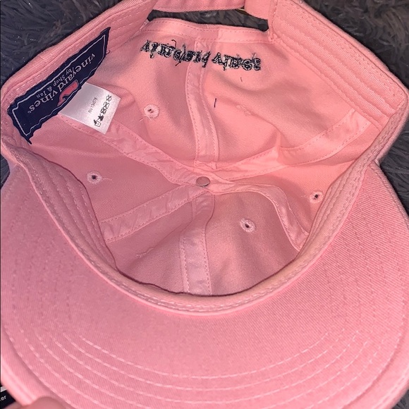 Vineyard Vines Unisex Pink Whale Baseball Hat - Picture 4 of 4